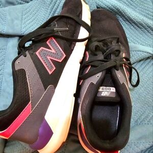 New balance shoes